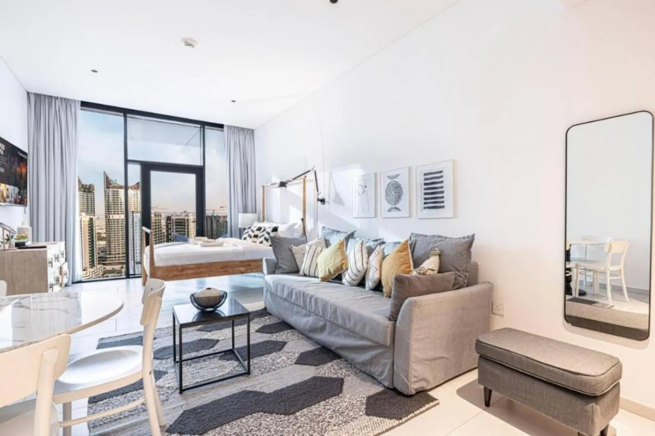 Elegant Cozy Studio Canal View Dubaï
